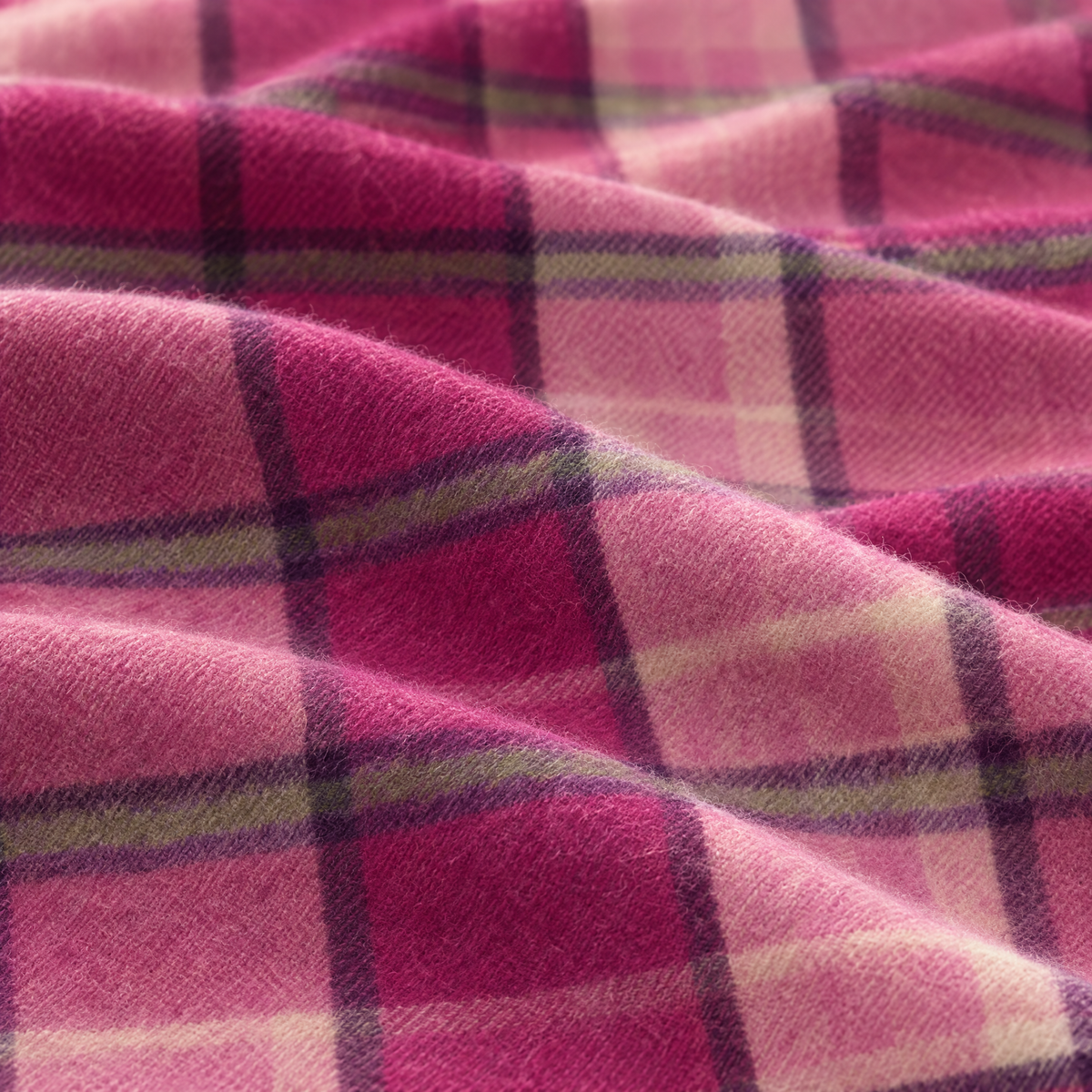 Close-up of the Pink Check tartan lambswool fabric, showing the weave in pink and burgundy. [swatch]