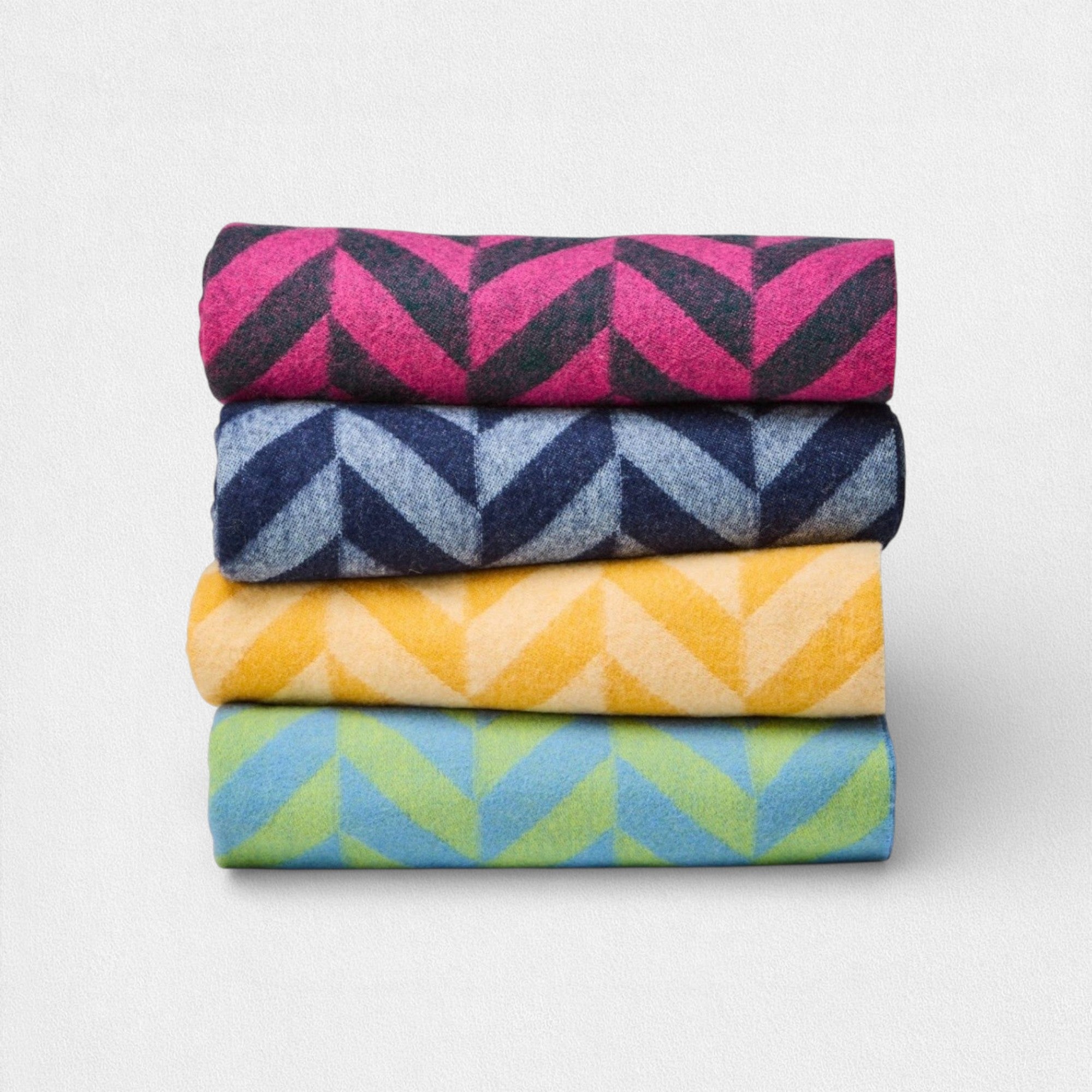 100% Lambswool Chunky Herringbone Blanket